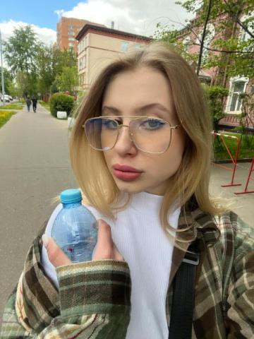 Виолетта Сексуальная Студентка фото 2