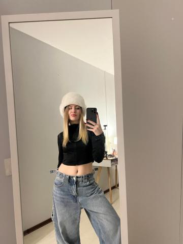 Виолетта Сексуальная Студентка фото 3